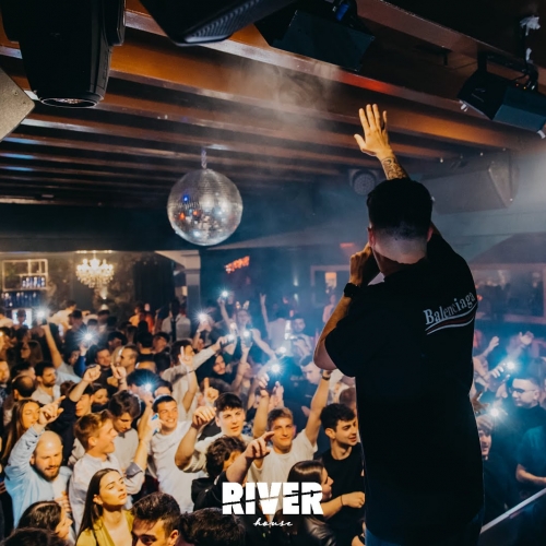 24/09 Welcome to River House Club Soncino (CR) - Cire al microfono, Luca Mede e Luca Vanelli al mixer