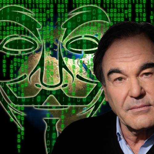 Oliver Stone e la sua partita con la CIA. A mani scoperte.