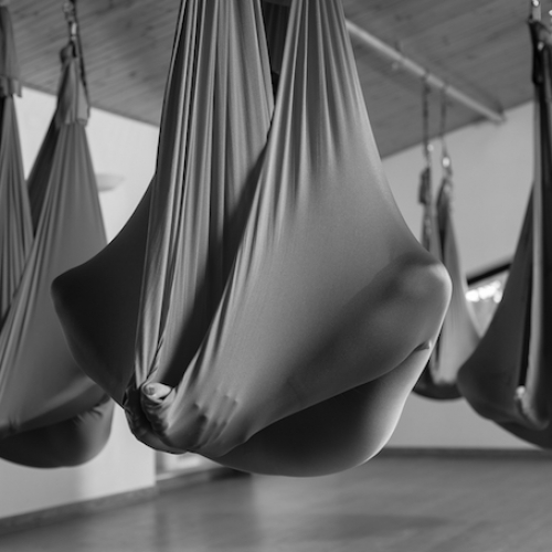 A Cesenatico partono i corsi per l’infanzia di “Antigravity Yoga Kids”