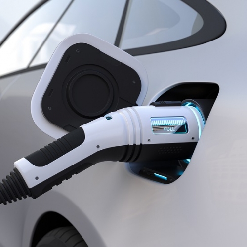 Auto elettriche: +161% per una ricarica