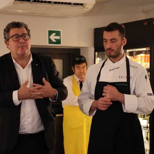 La pizza di Senese da Sanremo torna a Napoli nel locale Antonio & Antonio sul lungomare