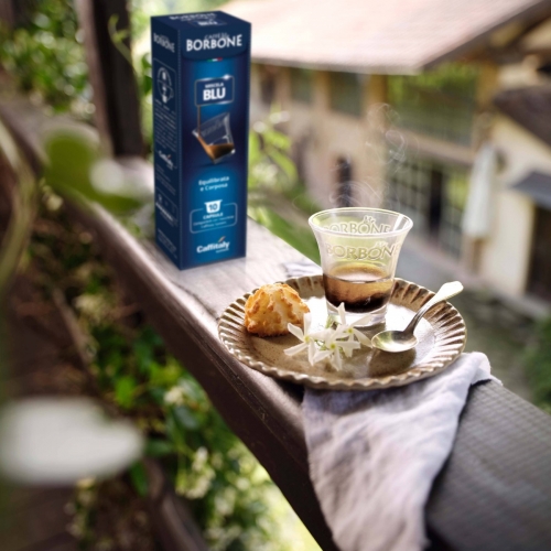 L’ESPRESSO NAPOLETANO? COMODAMENTE A CASA  GRAZIE ALLA TECNOLOGIA CAFFITALY  E ALLE TRE PREGIATE MISCELE DI CAFFÈ BORBONE