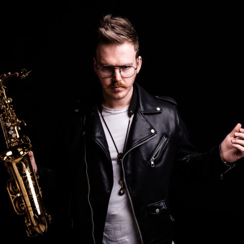 Matthew Sax firma su Zero Cool e pubblica “Cumbia Flute”