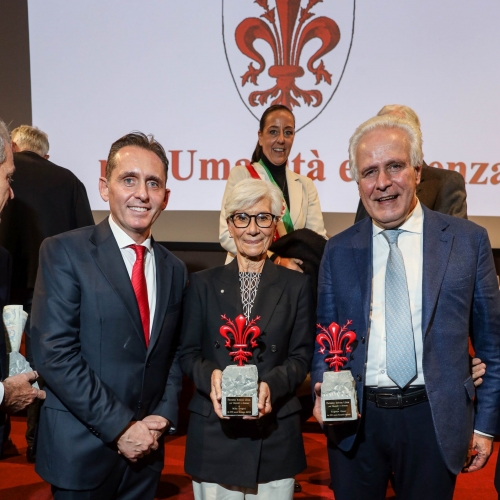 Firenze, alla presidente della Corte Costituzionale Silvana Sciarra il “Premio Florentiae Rubrum Lilium” per umanità e scienza 