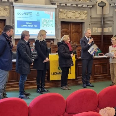 Ecoforum di Legambiente, Rifiuti Free: premiato il Comune di Olevano sul Tusciano