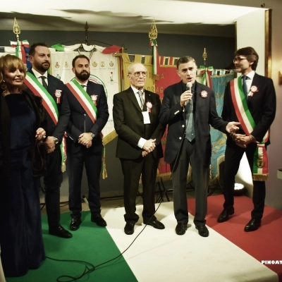 Strepitoso successo  per l' Associazione Riviera Domitia tra spettacoli, cibo e premiazioni