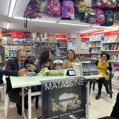 TEATRO MULTIMEDIALE AL TEDER DI NAPOLI IN SCENA “MATASSINE” DI SIMONA BISCONTI