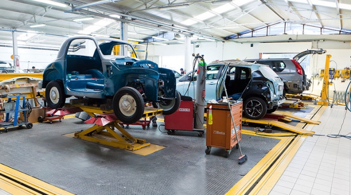 Restauro veicoli storici Carrozzeria Rizza a Roma