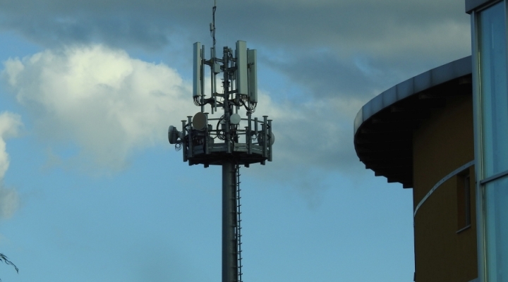 La connettività fixed wireless vola con i 60GHz di  Cambium Networks.