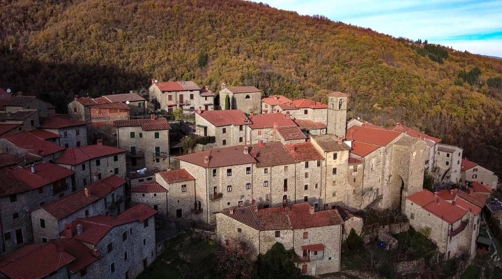 “I Colloqui di Raggiolo”, una giornata di studi sulla storia del Casentino