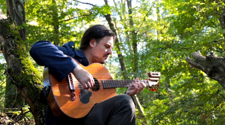 Il cantautore parmigiano Rocco Rosignoli in MUSICA STRANIERA - Le canzoni di Leonard Cohen