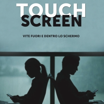 “TOUCH SCREEN – Vite fuori e dentro lo schermo”: Rossella Amato torna in libreria con un titolo specchio della società odierna