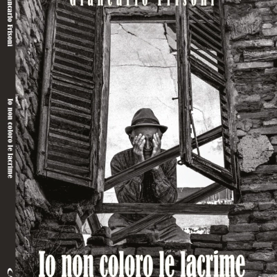 “Io non coloro le lacrime”. Nei versi l’essenza della realtà