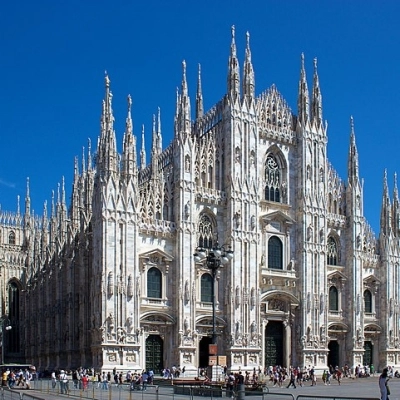 Agenzia Funebre Milano: Servizi Professionali per l'Organizzazione di Funerali Dignitosi