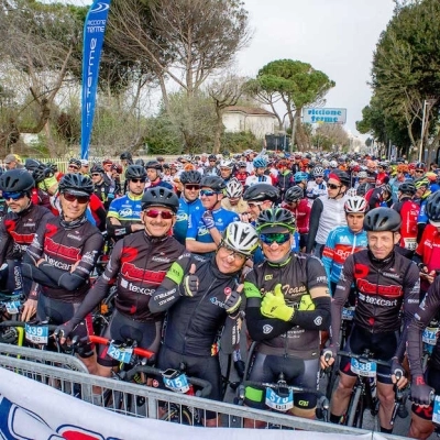 Gran Fondo Riccione, arrivo ad “Oltremare” e pasta-party al centro commerciale