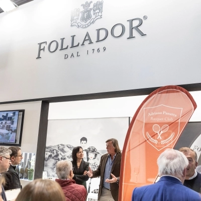 FOLLADOR PROSECCO DAL 1769 E ADRIANO PANATTA RACQUET CLUB A VINITALY  PROMUOVONO ECCELLENZE E VALORI DEL TERRITORIO