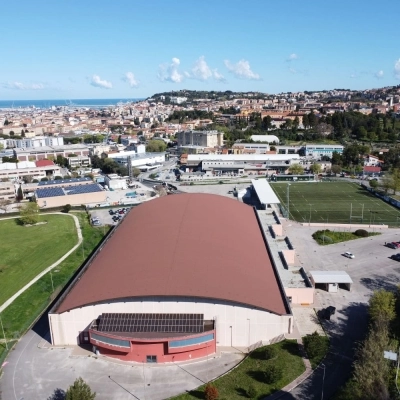 RIQUALIFICAZIONE DEL PALAINDOOR DI ANCONA: DERBIGUM IMPERMEABILIZZA IL TETTO A BOTTE