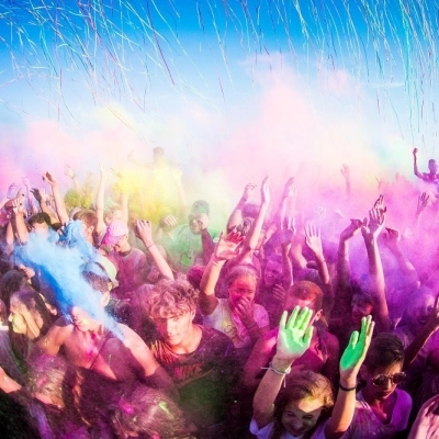 VERONA, ARRIVA L’HOLI IL FESTIVAL DEI COLORI PIU’ FAMOSO D’ITALIA