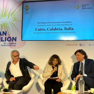 Presentato al Festival del Cinema di Cannes il progetto  “Cutro, Calabria, Italia”  film-documentario realizzato dal regista Mimmo Calopresti 