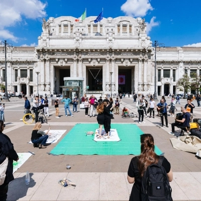 L’ARTE NELLA PITTURA SI FONDE CON LA DANZA. 