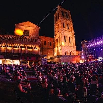  Ferrara Summer Festival, decine di eventi e concerti fino al 21/07. Tra gli altri: 30/6 Biagio Antonacci, 6/7 Europe, 12/7 Steve Hackett, 13/7 I Soliti Idioti