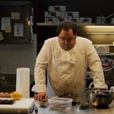 Rido perché ti amo, il nuovo film di Paolo Ruffini: una storia d’amore e di pasticceria 