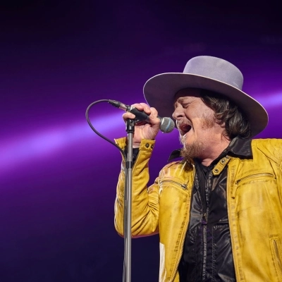 Un'Estate da RE, Zucchero in concerto alla Reggia di Caserta. Roberto Bolle incanta il pubblico della Reggia