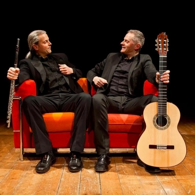 “Onde musicali sul Lago d’Iseo”: da Mozart a Piazzolla, da Schubert a Brahms con il Duo Sconcerto sabato 29 luglio a Solto Collina (Bg)