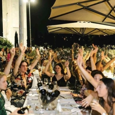   Cenando & Ballando: il 28 luglio 2023 fa scatenare Yacht Club - Como, per un dinner party dedicato all'estate italiana