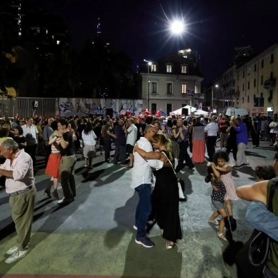 Samba, Tango, Swing e Folk: lezioni gratuite di ballo e serate di social dance, dal 5 al 27 settembre, nelle piazze del Municipio 9 di Milano