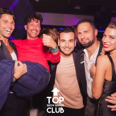 Notte scintillante al Top Club Show Dinner: il ritorno di International Blog PR