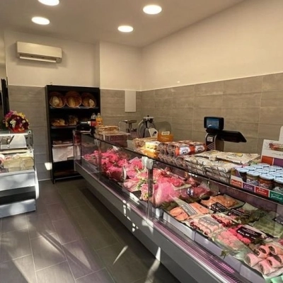 Banchi frigo macelleria Progettazione e produzione MBF Arredo Negozi