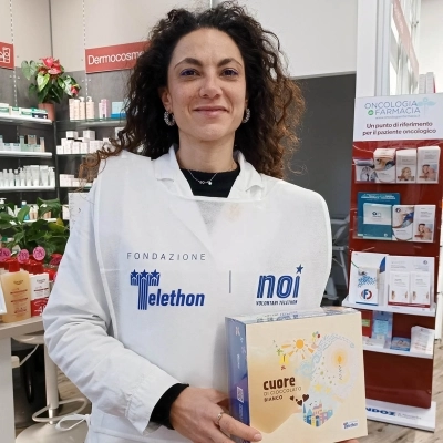 Le Farmacie Comunali di Arezzo al fianco di Telethon con i cuori di cioccolato