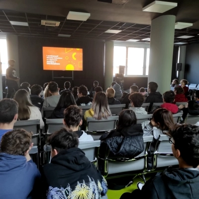 250 STUDENTI BOLOGNESI RIPENSANO IL FUTURO DEL PIANETA