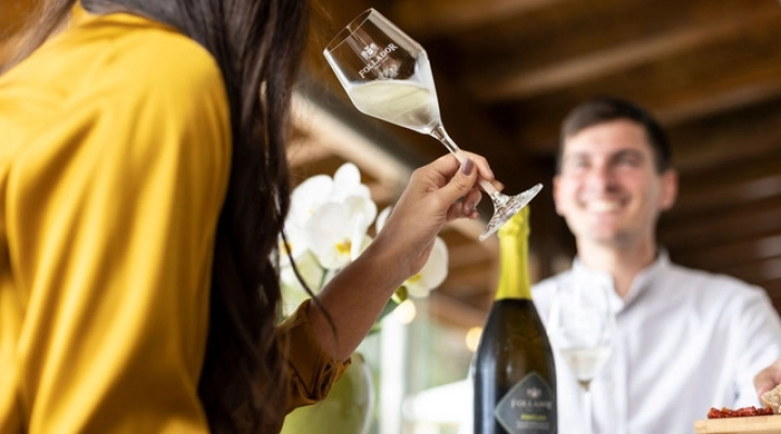 LE WINE EXPERIENCE DI FOLLADOR PROSECCO  PER UNA FUGA ROMANTICA TRA LE COLLINE DI VALDOBBIADENE 