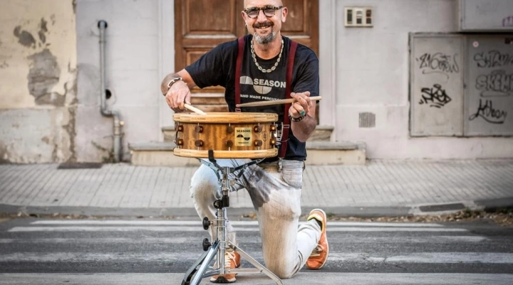 Doppio appuntamento con le Balene  Giovedì 16,00 ore 21,30 e domenica19 ore 18,30  Land’ho Bistrot, Rosignano Solvay