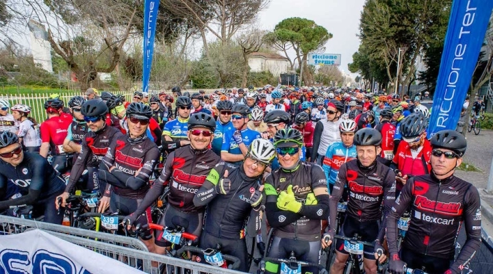 Gran Fondo Riccione, arrivo ad “Oltremare” e pasta-party al centro commerciale