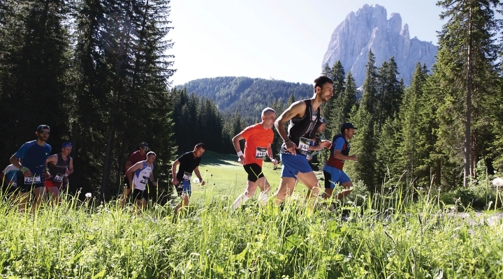 LA “MEZZA” MARATONA SUL SASSOLUNGO. SAPORI E BONTÀ NEL PACCO GARA