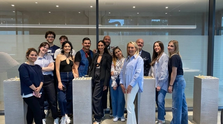 Gli studenti di Moodart, prestigiosa scuola internazionale di fashion communication, in visita ad Arezzo per una masterclass sulle produzioni orafe.