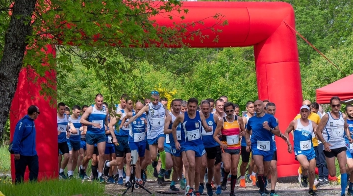 Michele Uva e Francesca Ruocco vincono la corsa campestre AM a Roccastrada