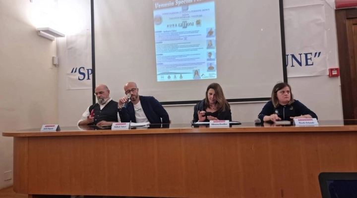 GIFFONI HUB E ASSOCIAZIONE AURA AL VENUSIA SPECIAL FESTIVAL PER PRESENTARE LO SHORT MOVIE CHE RACCONTA LA DISABILITA’ COME OPPORTUNITA’