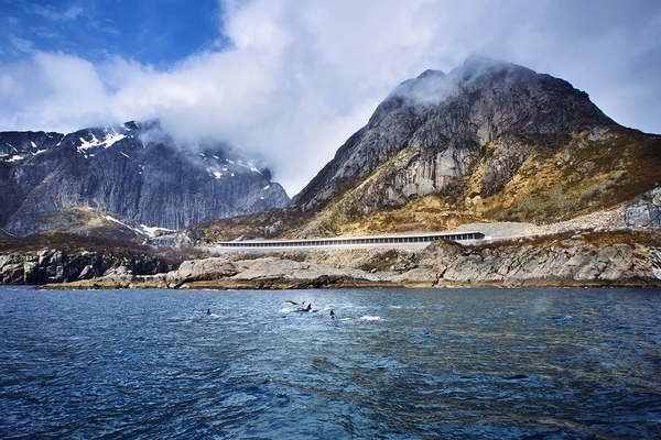 DERBIGUM PROTEGGE LE STRADE DELLE ISOLE LOFOTEN