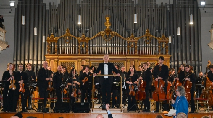 “ Suoni d’inverno “: Serena Autieri madrina dell’Orchestra sinfonica del Conservatorio “ Santa Cecilia “