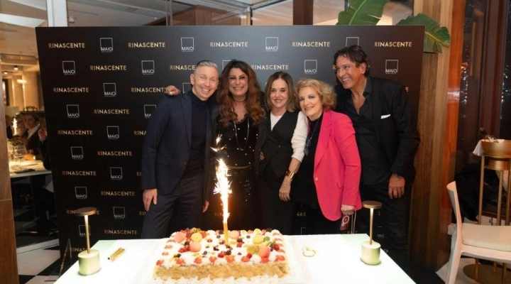 Successo al “Maio Restaurant & RoofTop ROMA” per i 50 anni di Carmen D’Elena