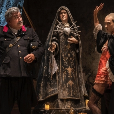 TEATRO SANNAZARO 16 - 25 FEBBRAIO METTICI LA MANO di Maurizio De Giovanni con Antonio Milo, Adriano Falivene, Elisabetta Mirra regia Alessandro D’Alatri