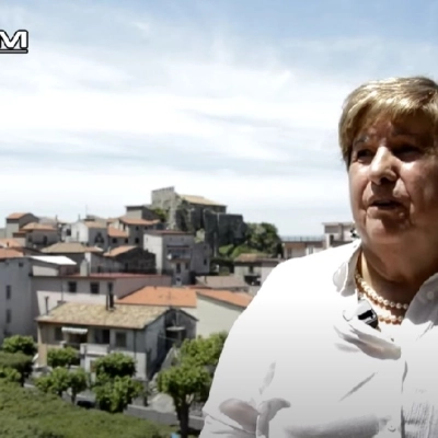 “Un giorno con… Lucia Paolino”. Per le strade del borgo, un docufilm lungo i passi dei ricordi