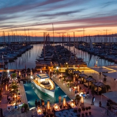 The Beach e CAVA si aggiungono all'offerta food, dining & entertainment di Marina di Scarlino dalla primavera ’24