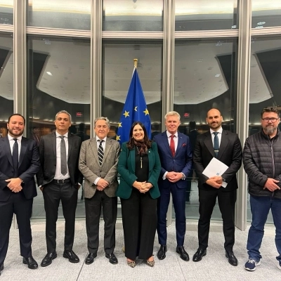 Il deputato del Parlamento europeo Rob Roos tiene un incontro senza precedenti a Bruxelles con i deputati federali brasiliani per discutere della censura in Brasile