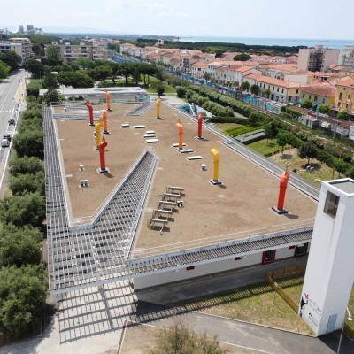 L'impronta di Derbigum sul tetto verde del centro culturale esempio di sosteniblità sociale e ambientale