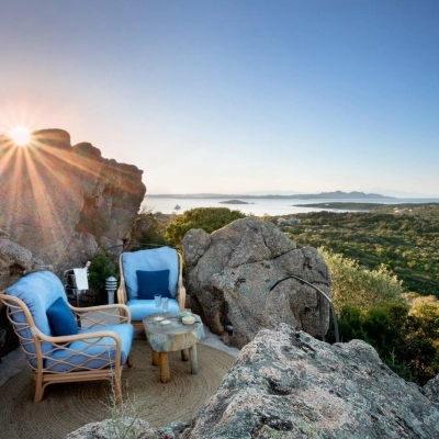 L’APERITIVO VISTA MARE DA NON PERDERE IN COSTA SMERALDA 